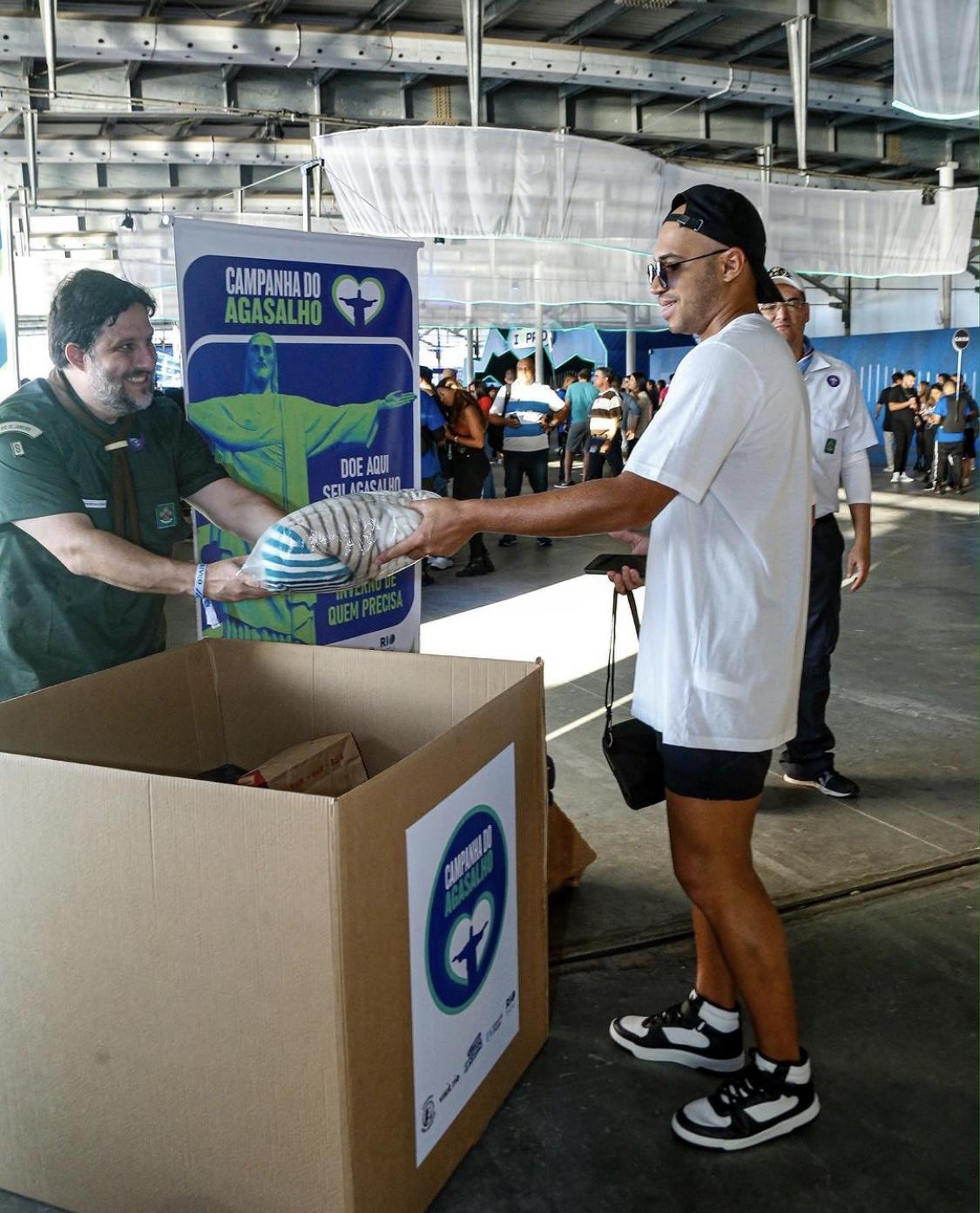 Campanha arrecada mais de cinco toneladas de agasalhos
