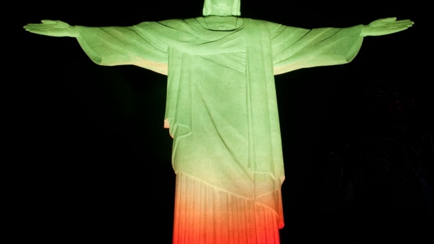 Cristo Redentor celebra o Dia de Portugal