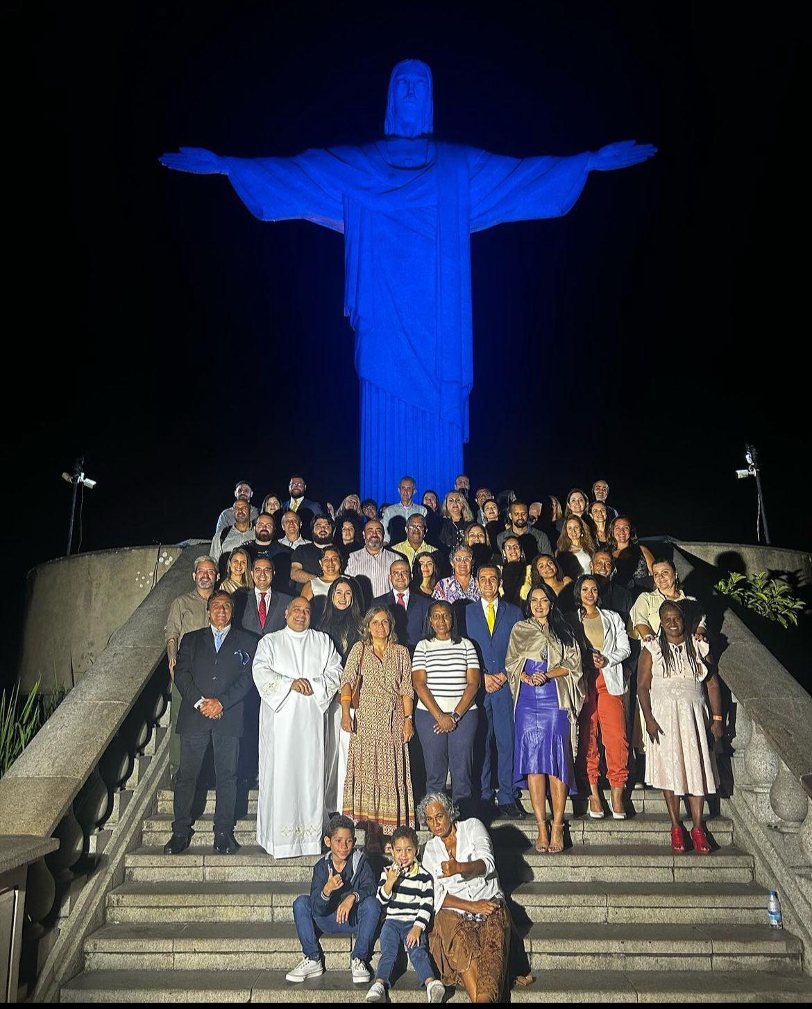 Cristo Redentor foi iluminado para incentivar a destinação do Imposto de Renda para instituições sociais