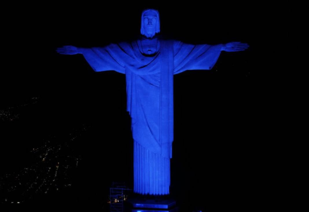 Cristo Redentor celebra 35 anos da EMERJ, com cerimônia e iluminação especial