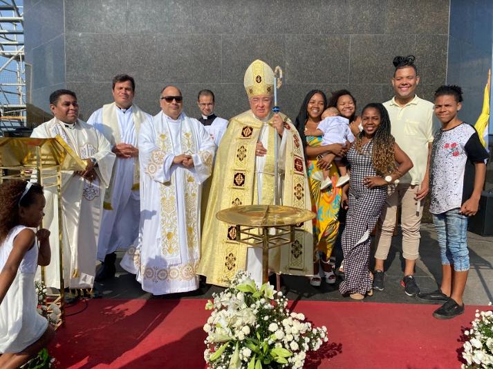 Milésima Celebração de Batismo no Santuário Arquidiocesano Cristo Redentor
