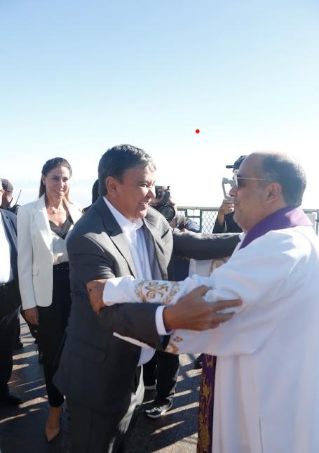 Ministro Wellington Dias conhece projetos sociais do Santuário Cristo Redentor
