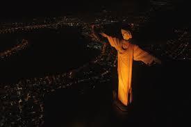 Qualicorp ilumina Cristo Redentor em apoio à campanha Setembro Amarelo