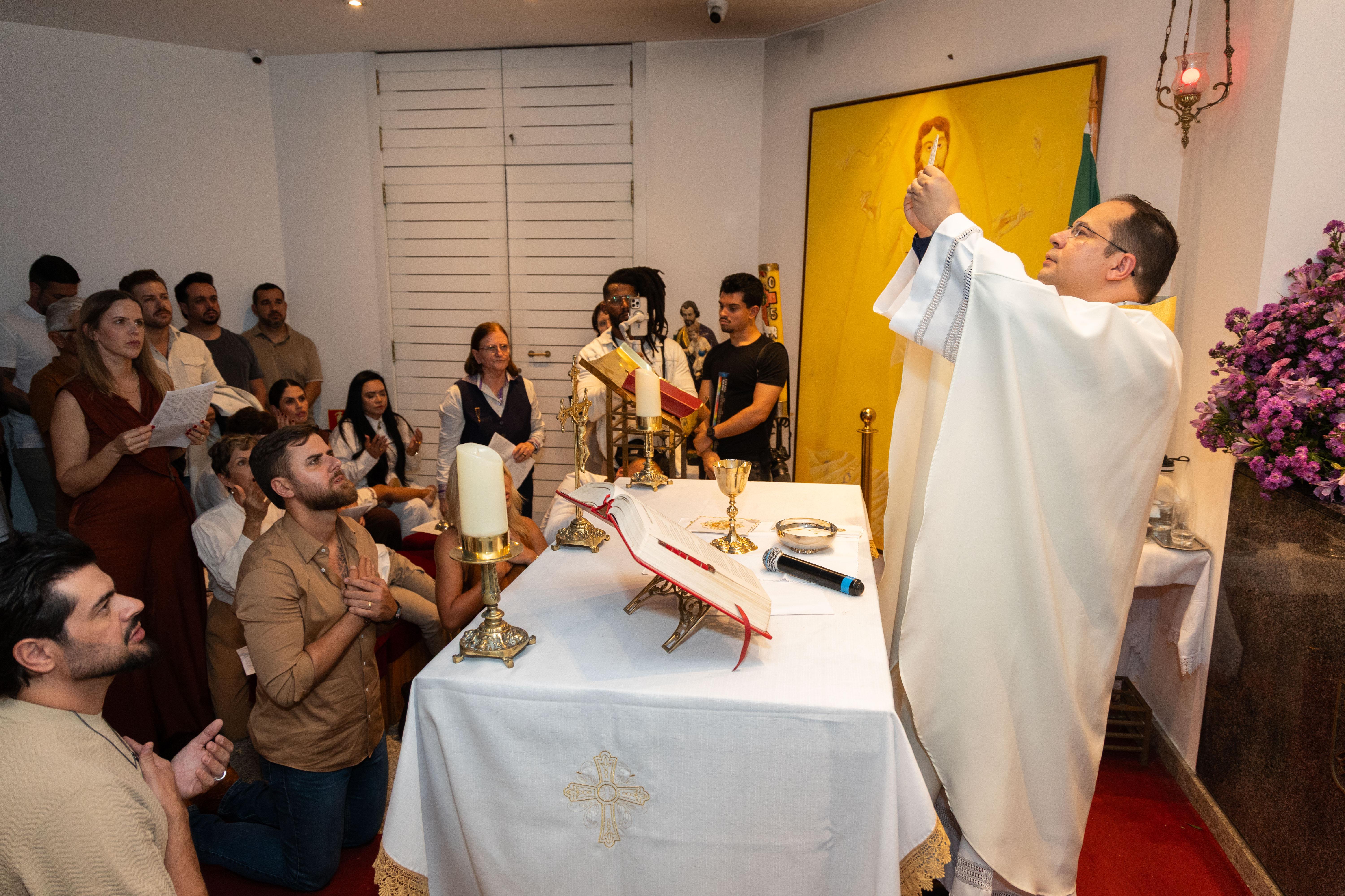 Zé Neto & Cristiano participa de Missa no Santuário Cristo Redentor