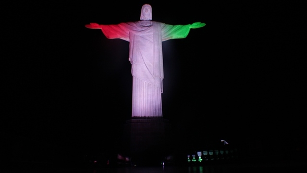Dia da República Italiana é festejado com iluminação especial do Cristo Redentor